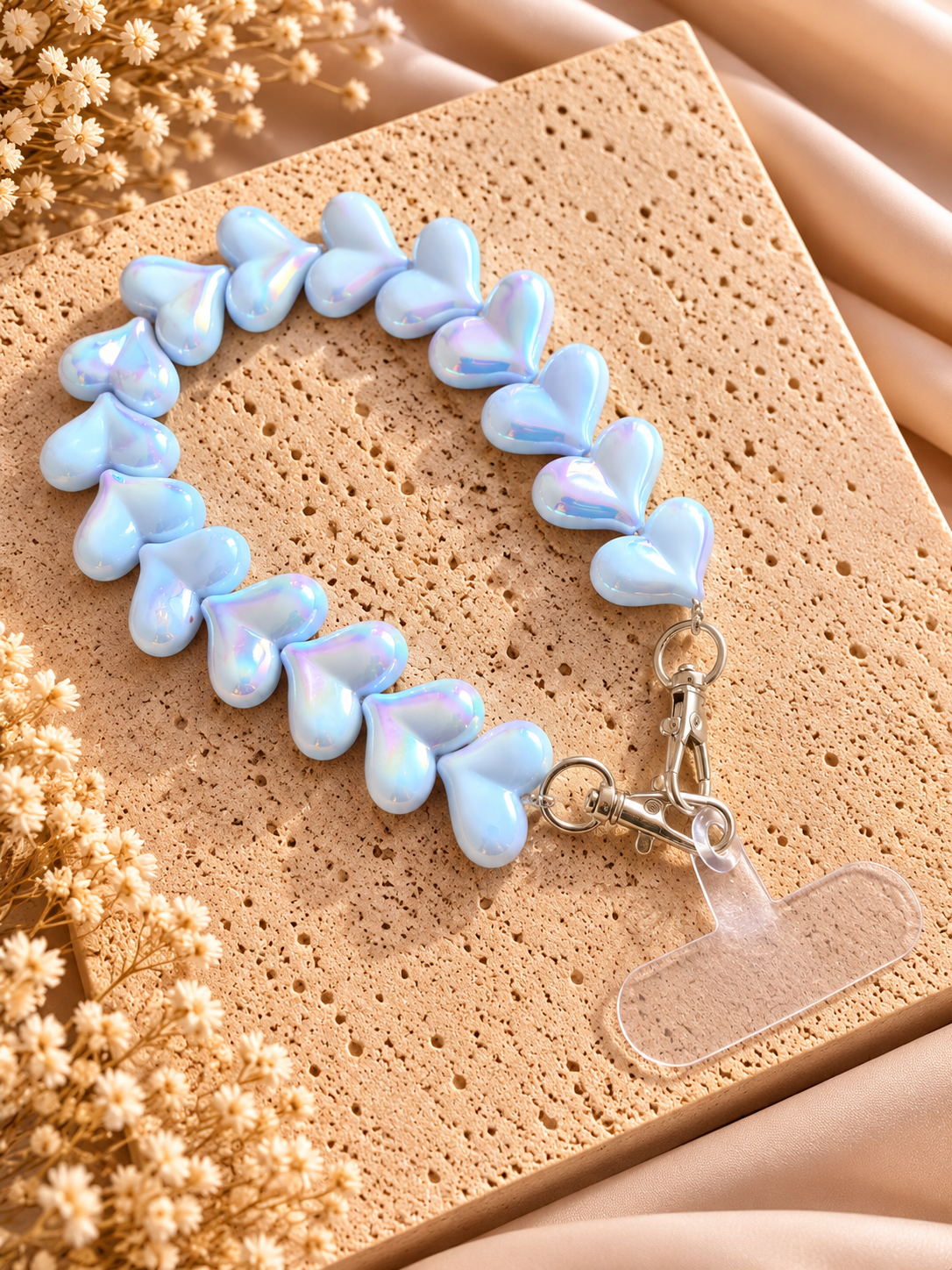 Telefoonketting Hartjes Lichtblauw Parelmoer