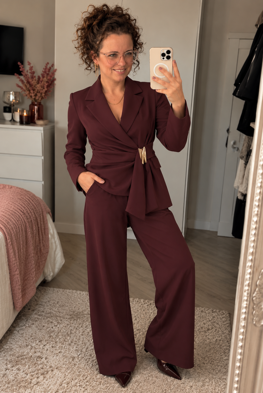 Dames Pak met Gouden Gesp – Blazer & Wijde Broek | Plum
