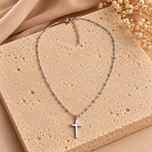 Zilverkleurige Kruisketting met Bolletjes | 39 + 5 cm