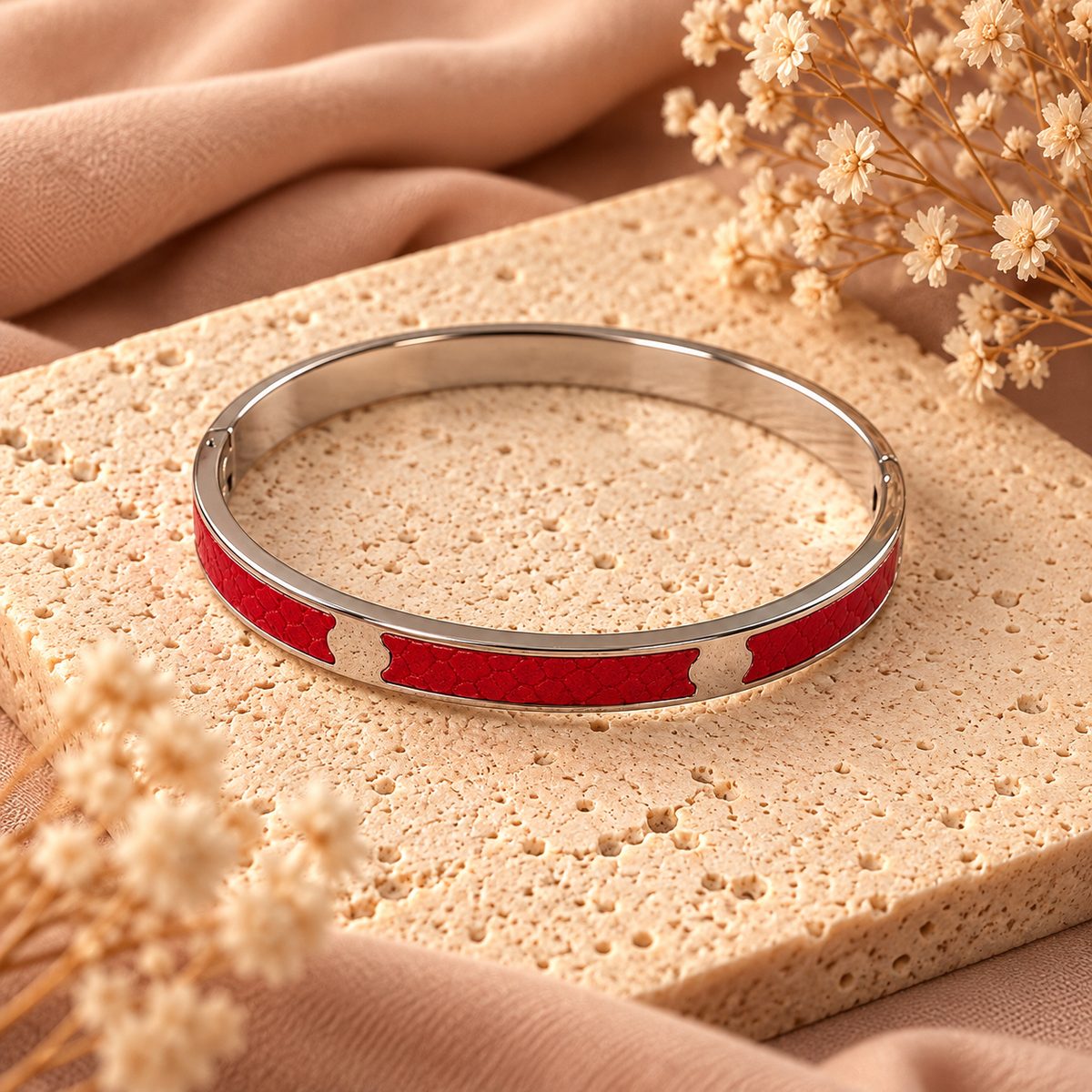 Bangle Armband Rood en Zilverkleurig – Stainless Steel